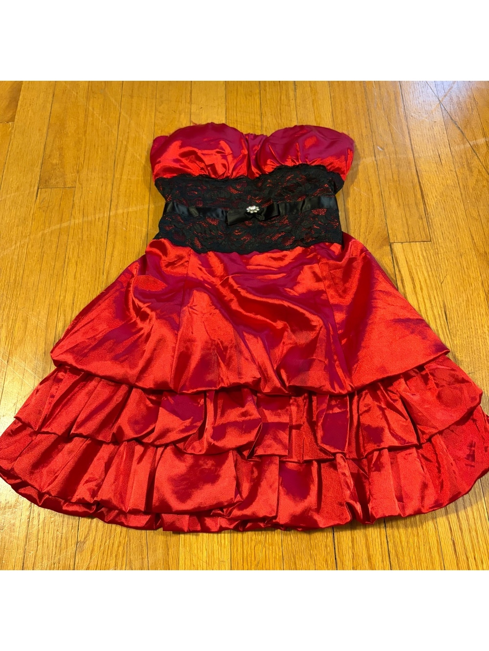 Vintage Y2K red emo grunge scene homecoming dress